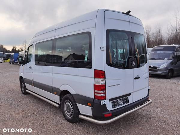 Mercedes-Benz Sprinter - 24