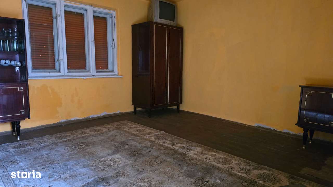 Casa de vanzare in Branisca-14