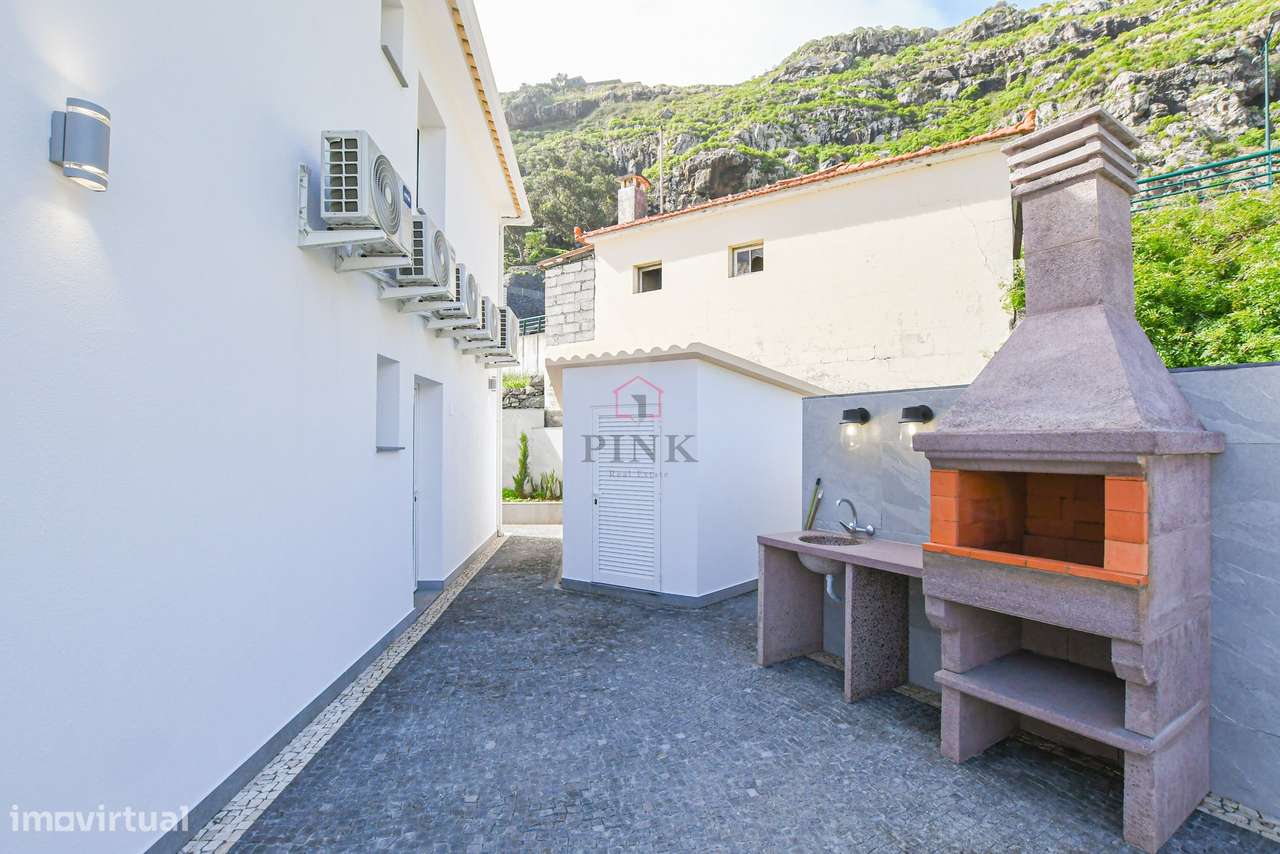 Moradia - T4 - Machico-43