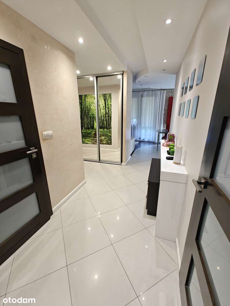 Wygodne mieszkanie 3-pokojowe●Balkon oraz dwie loggie●Miejsce garażowe-5