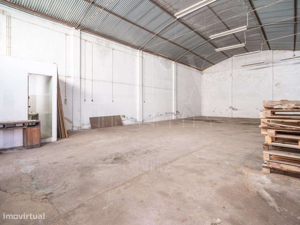ARRENDAMENTO | Armazém | Zona Industrial da Pedrulha - Grande imagem: 3/26