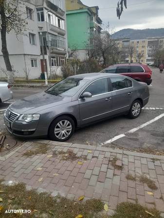 Volkswagen Passat - 6