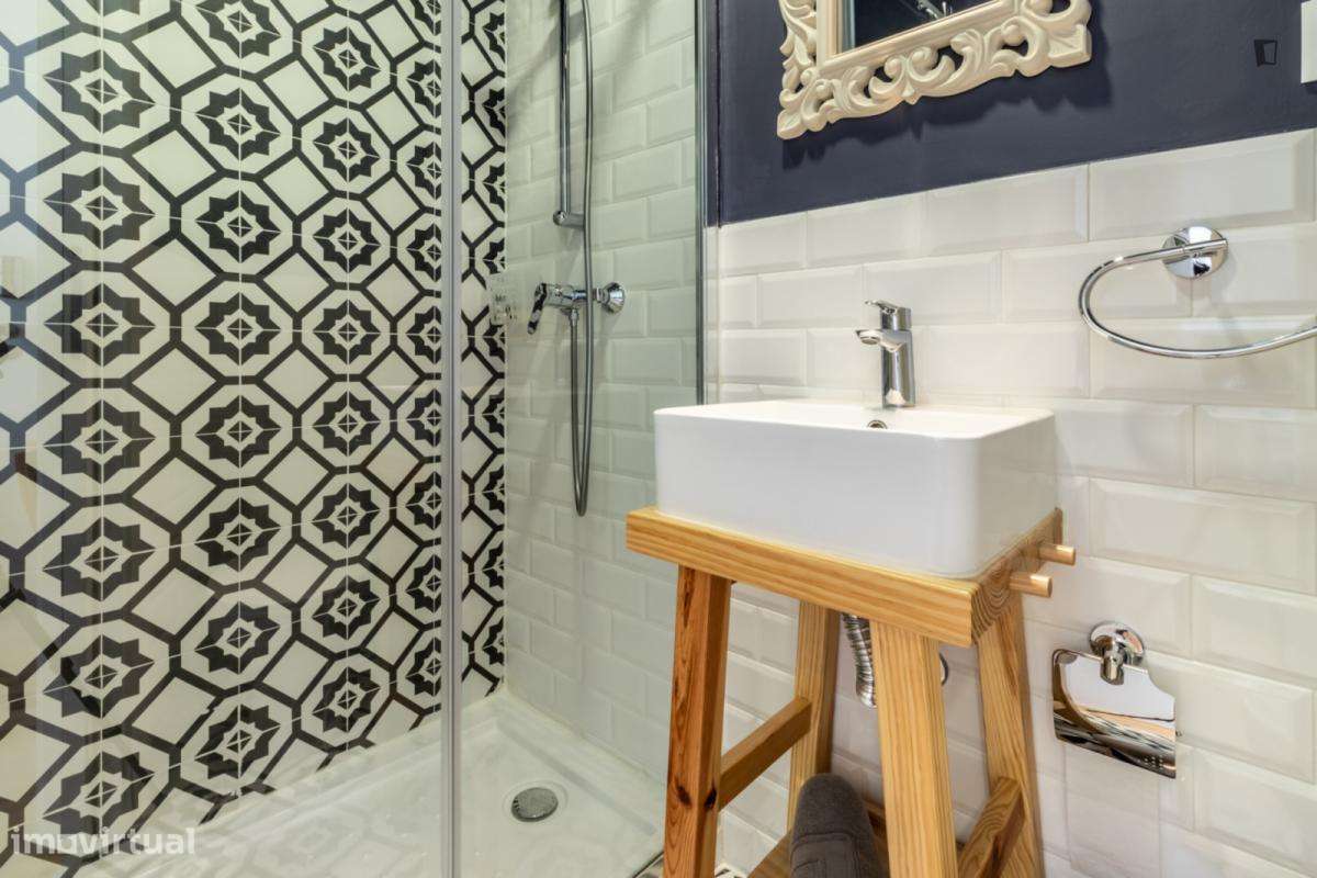 Estúdio - localizado em Montarroio Coimbra - Grande imagem: 4/12