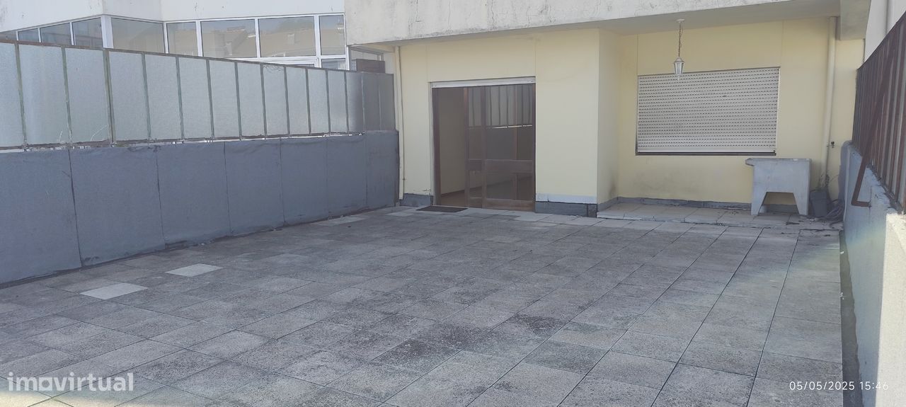 Apartamento T1 c/terraço 40 m2 no Marquês/Constituição centro Porto - Grande imagem: 1/14