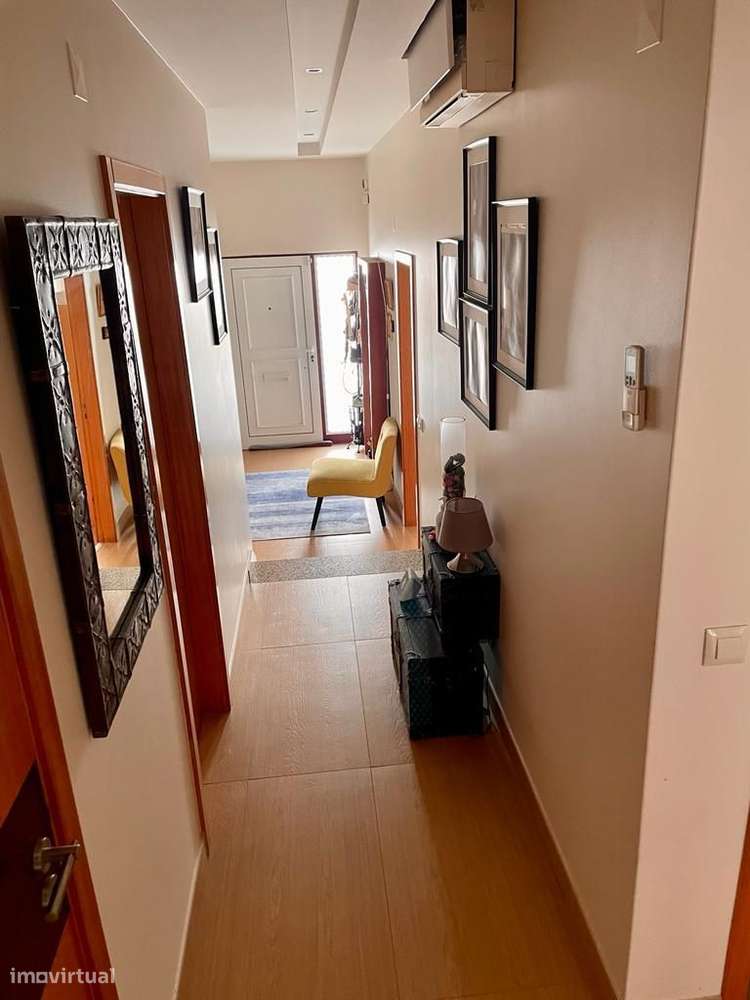 Apartamento T3 com garagem e piscina em Tomar - Grande imagem: 2/11