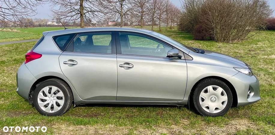 Toyota Auris 1.6 Active - 12