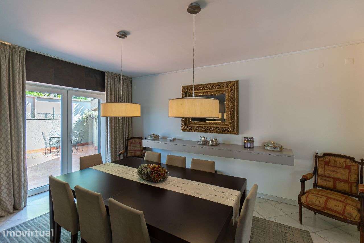 Moradia totalmente remodelada na melhor zona das Antas-8