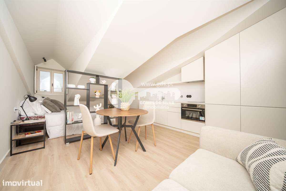 T0 Equipado e Mobilado no Centro de Braga-17