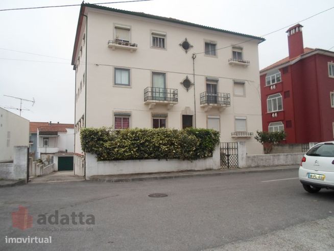 Para venda. Apartamento T3 Mobilado e Equipado em ambiente sossegad...-0