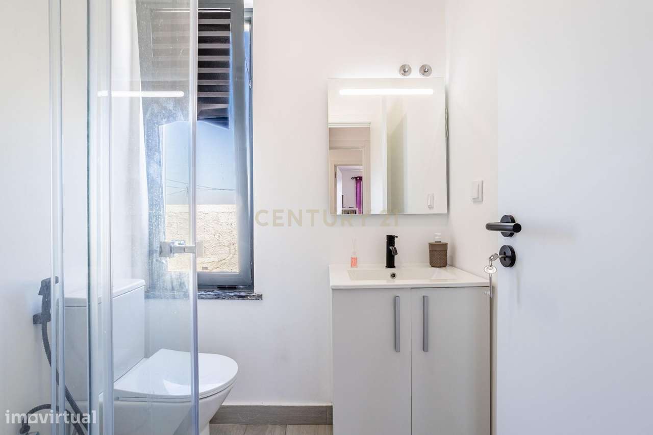 Moradia T3 + 1 com uma vista espetacular em Fonte Santa-19
