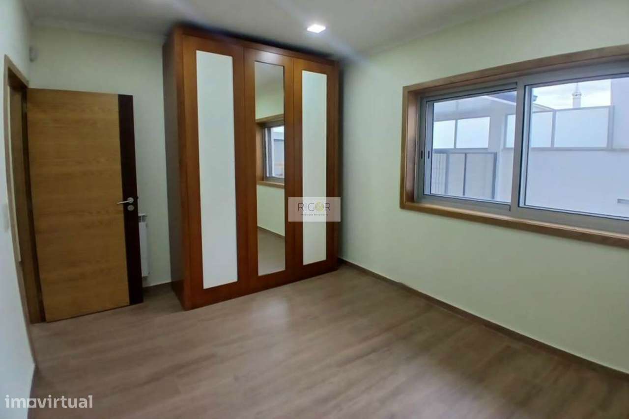 Moradia Geminada T4 Venda em Cidade da Maia,Maia-10