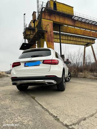 Mercedes-Benz GLC 300 4Matic 9G-TRONIC Exclusive - 28