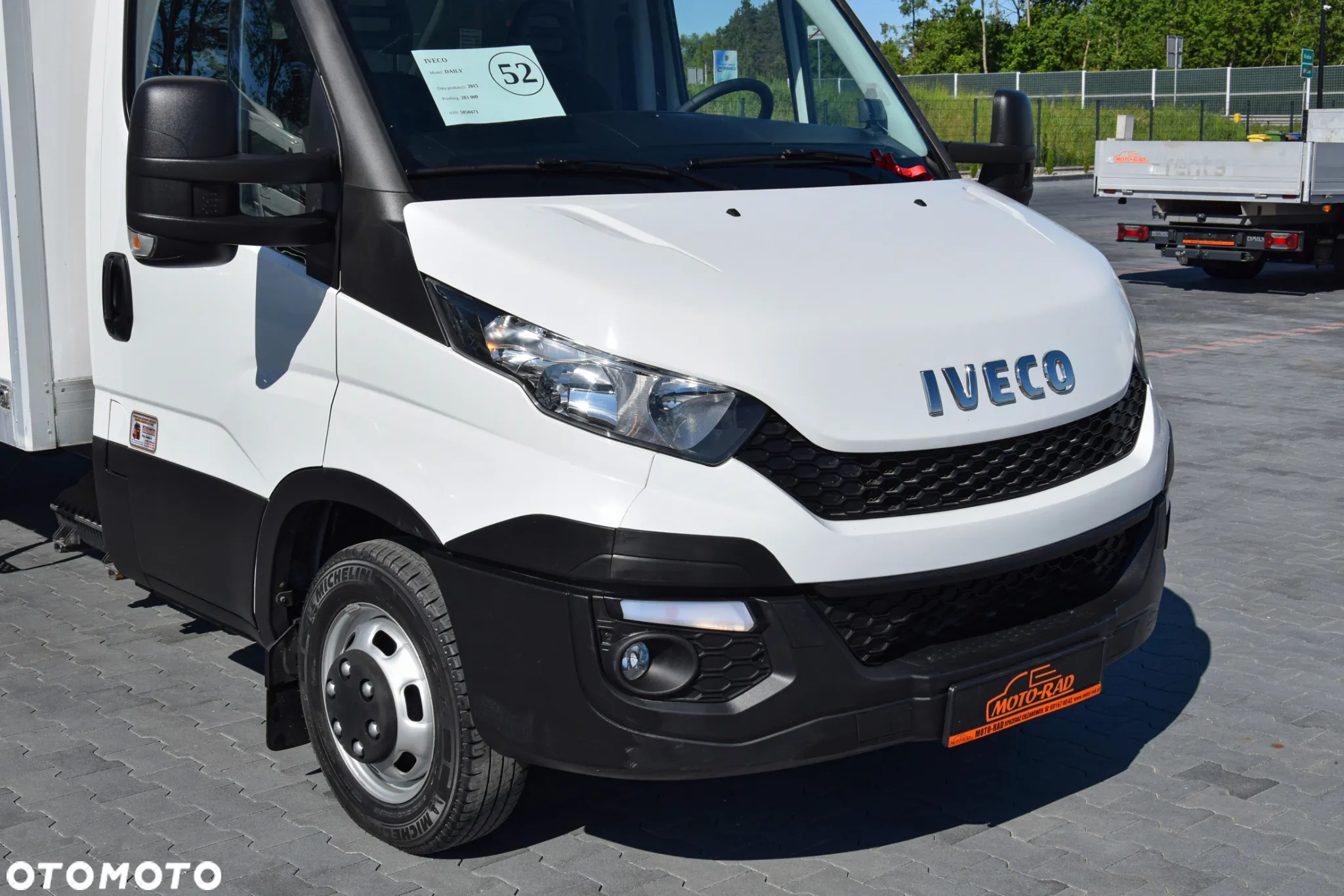 Iveco DAILY 35-170 / 3.0 - 170 KM / AUTOMAT HI-MATIC / DO 3,5 TONY / 3 OSOBY / CHŁODNIA ZANOTTI / WINDA DHOLLANDIA / KLIMA / WEBASTO / NAWIGACJA / TEMPOMAT / REGULOWANE ZAWIESZENIE / SPROWADZONY - 9