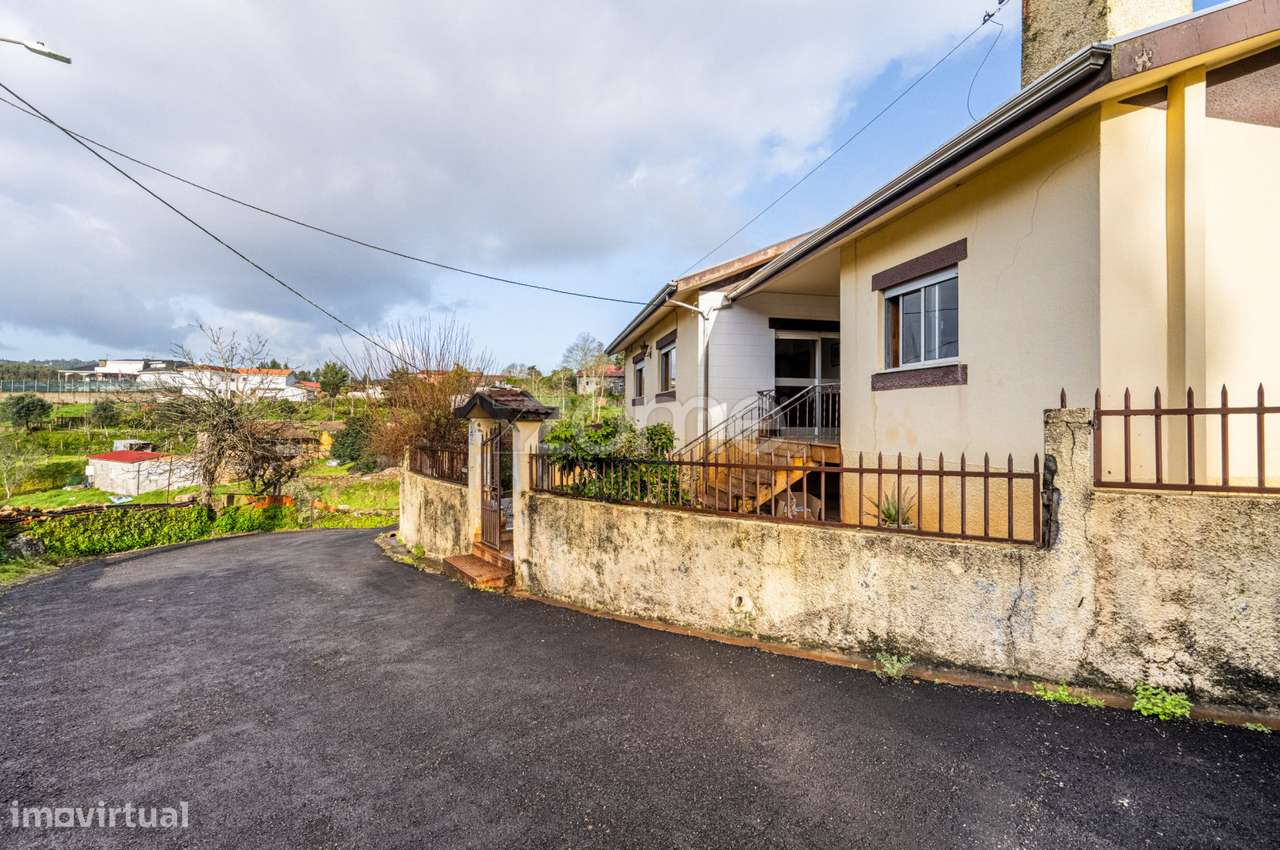 Moradia T3 em Canedo, Santa Maria da Feira - Grande imagem: 3/47