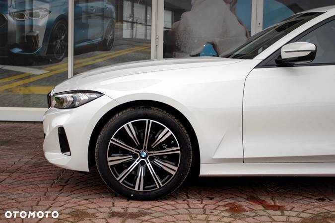 BMW Seria 3 318i - 7