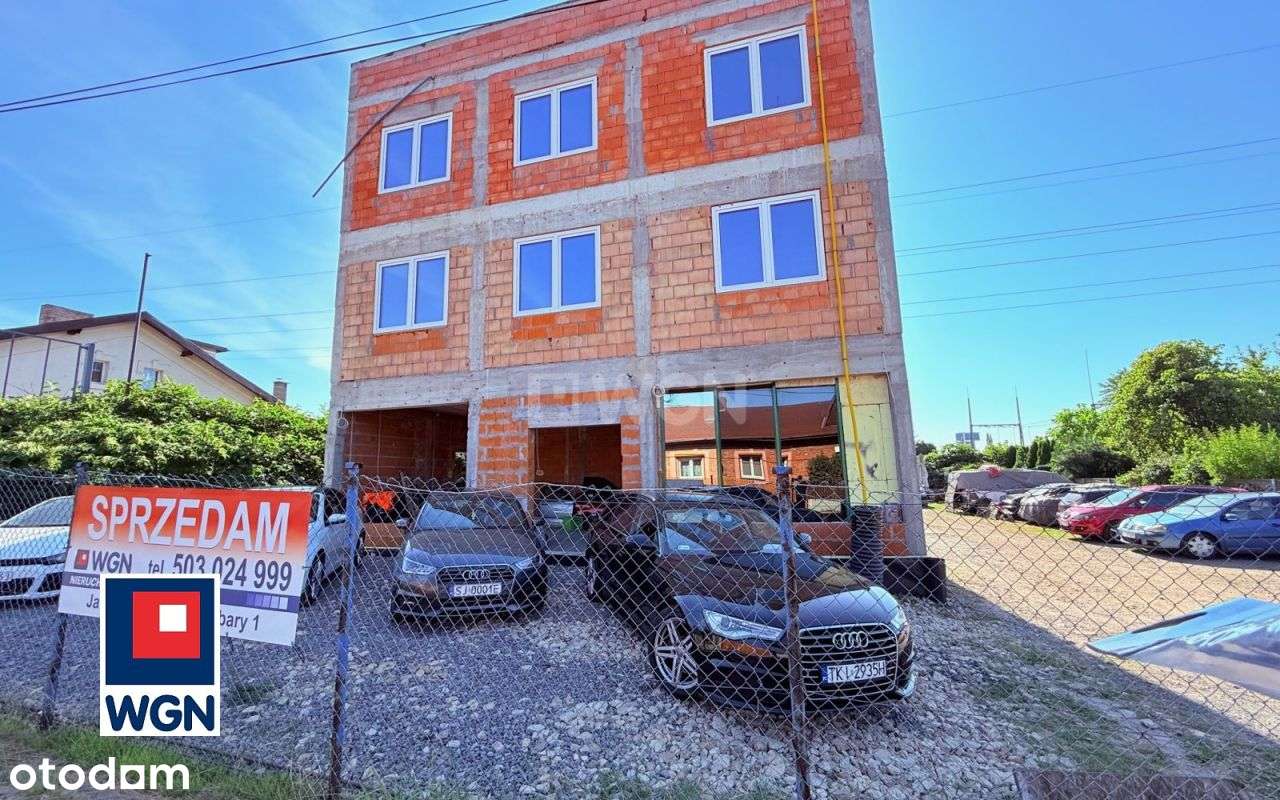 Budynek handlowo-usługowy z częścią mieszkalną sta-5