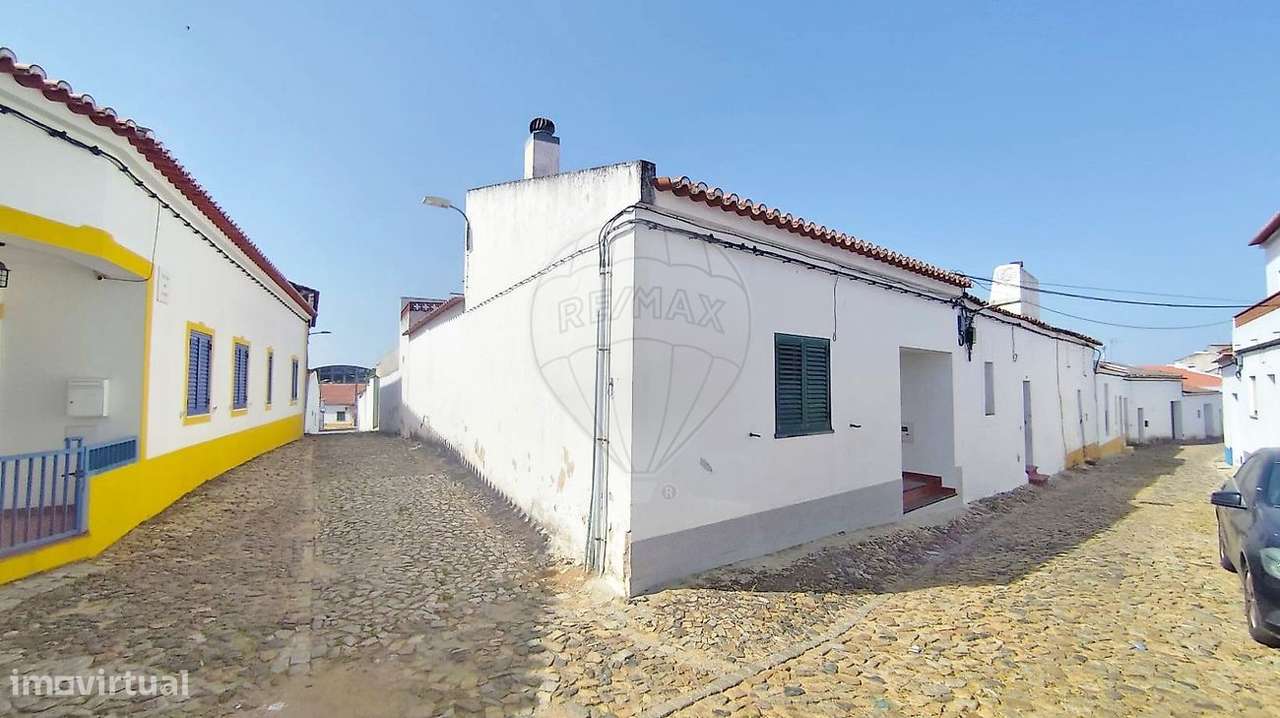 Moradia T1 para venda - Grande imagem: 2/15