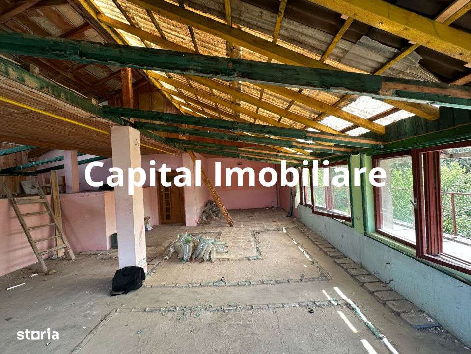 Apartament la casa, necesita compartimentare, terasa de 30 mp - Imagine principală: 3/11