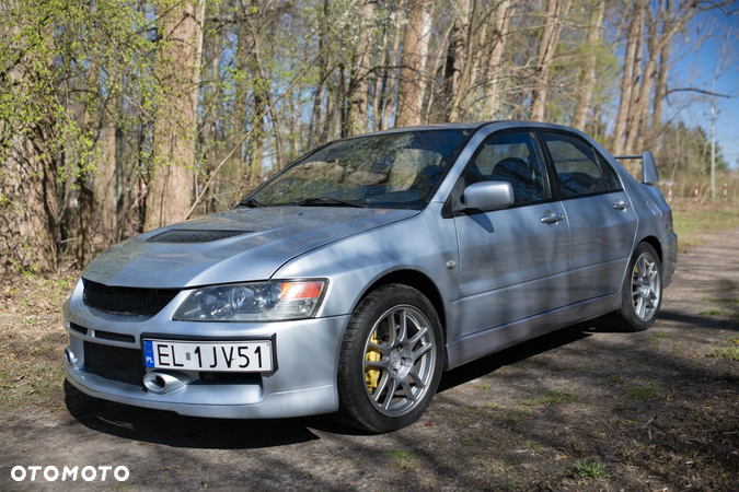 Mitsubishi Lancer Evo IX - 2