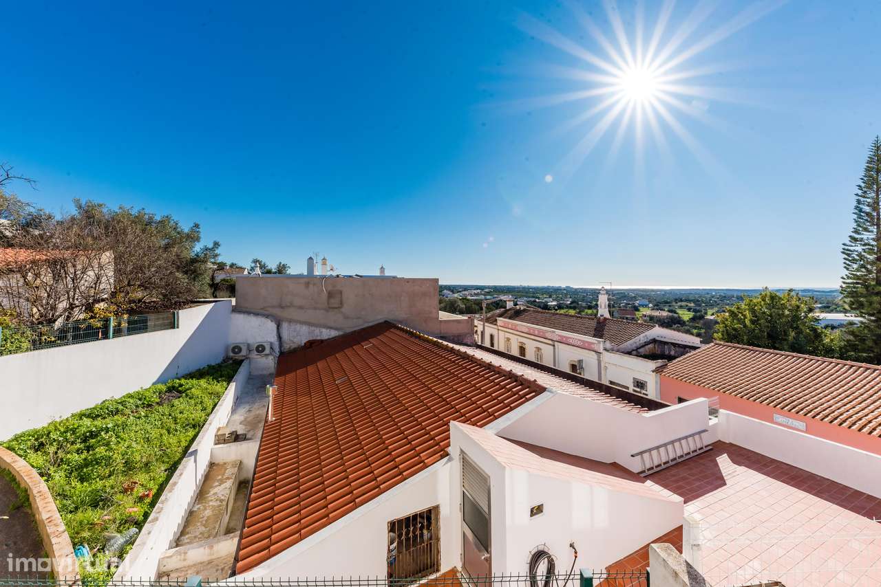 Moradia T5 com mais de 200m2 em Boliqueime-43