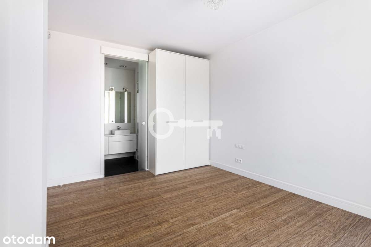 Luksusowy apartament z windą i tarasem-9