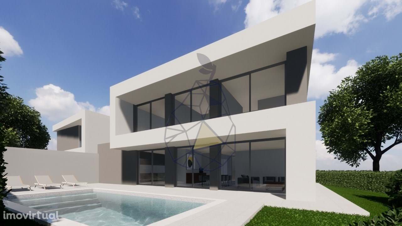 Moradia em construção T3+1 com piscina à venda na Bela Vista, Lagoa