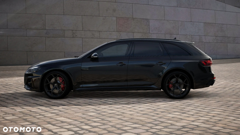 Audi RS4 TFSI Quattro Tiptronic - 12