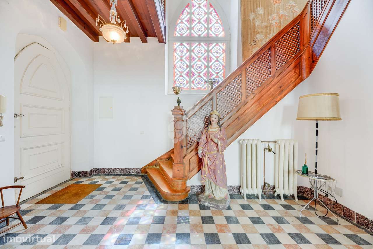 Moradia histórica T6  em Sintra com jardim, piscina e garagem-10