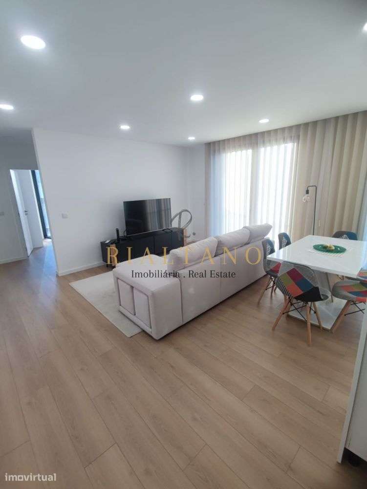 Apartamento T2 em Ílhvo-2