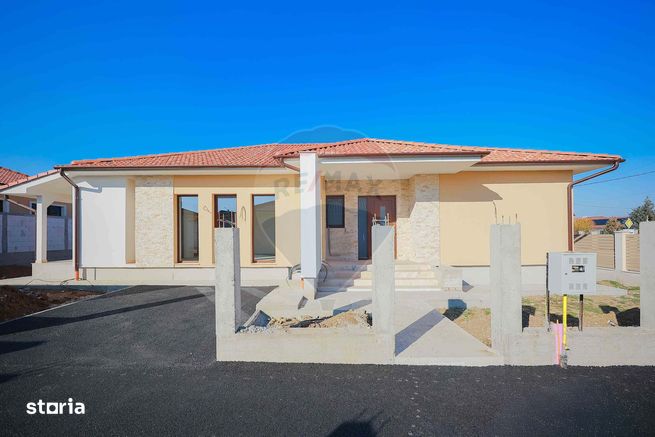 Casă cu 4 camere de vânzare în zona Nicolae Grigorescu-1