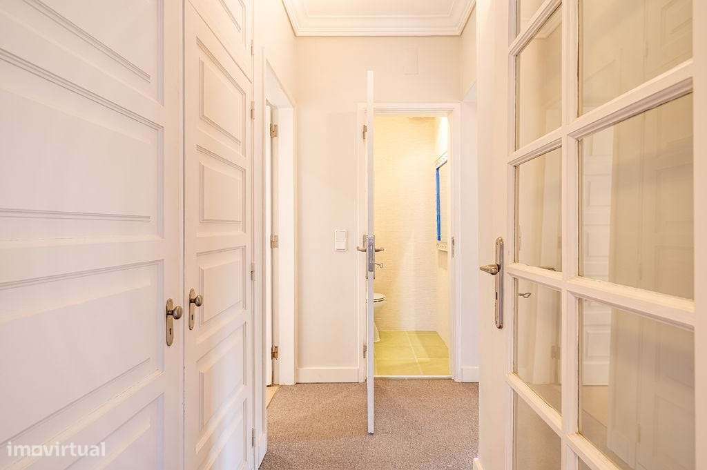 Apartamento t2 à venda na Rua Doutor António Dias Pinheiro-28