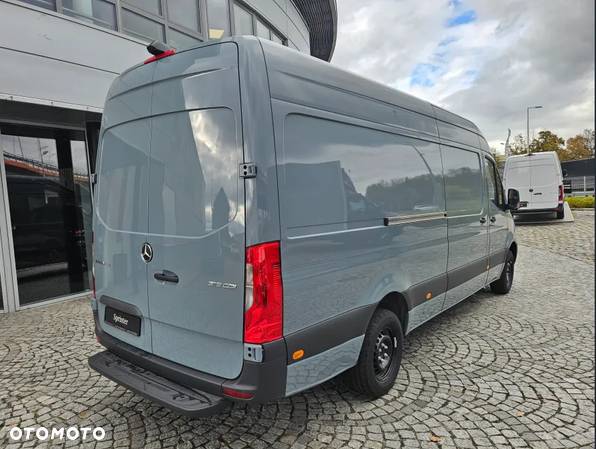 Mercedes-Benz Sprinter - 6