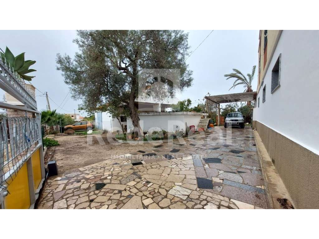 Moradia T5 isolada nos arredores de Olhão-22