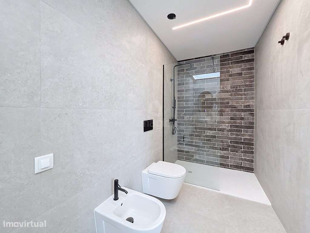 MORADIA T4 NOVA EM MAFRA.-18