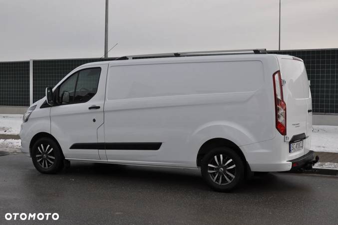 Ford TRANSIT CUSTOM L2 130KM NA GWARANCJI FABRYCZNEJ KRAJOWY 100% BEZWYPADKOWY I WŁAŚCICIEL SERWISOWANY HAK - 19