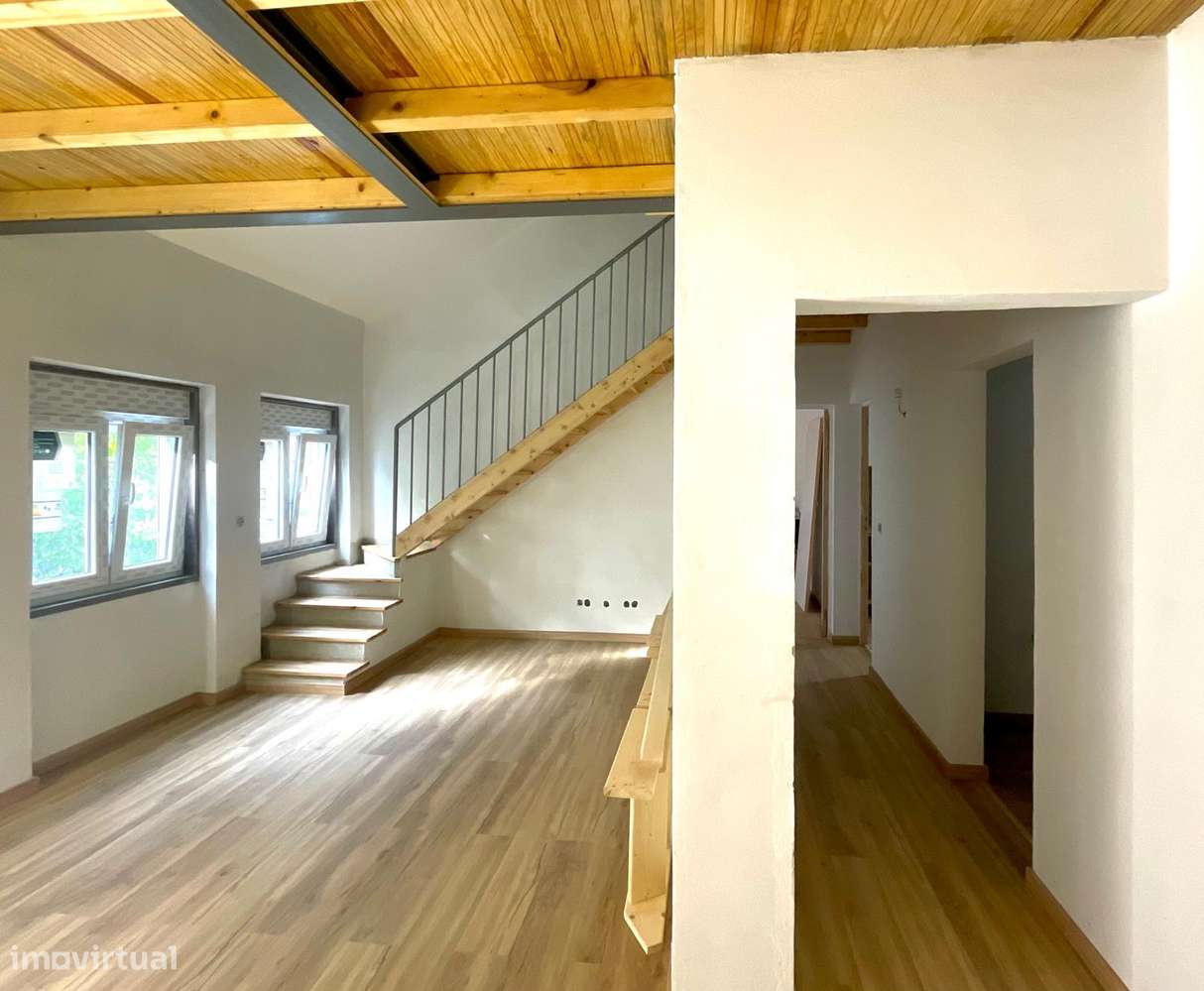 Moradia Renovada com 2 Estúdios Independentes - Grande imagem: 4/8