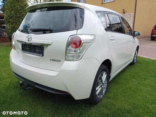 Toyota Verso - 11