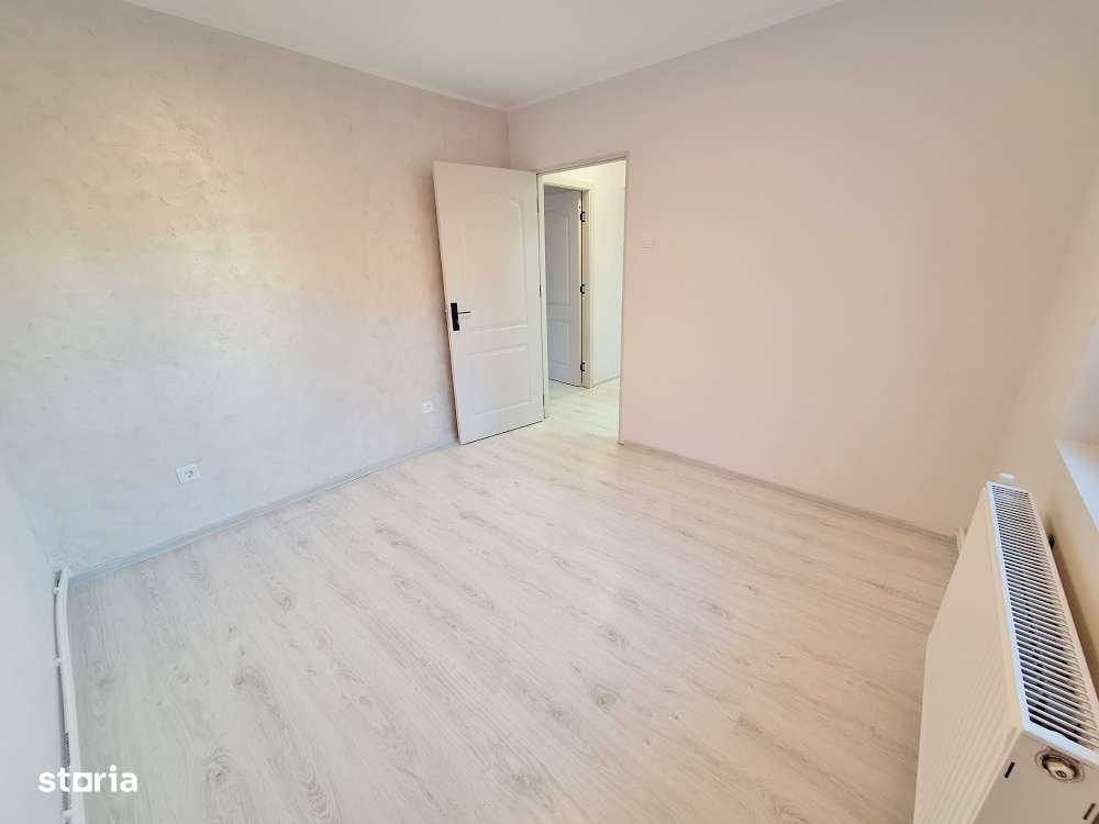 Apartament 3 camere, parter cu balcon, Renovat-Bacau - Imagine principală: 4/10