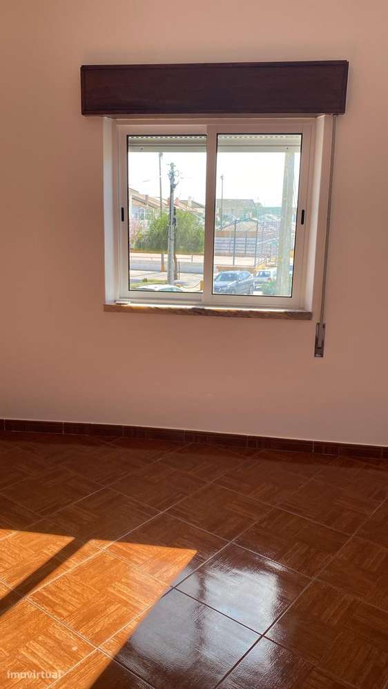 Apartamento T1 Centro de Samora Correia-9