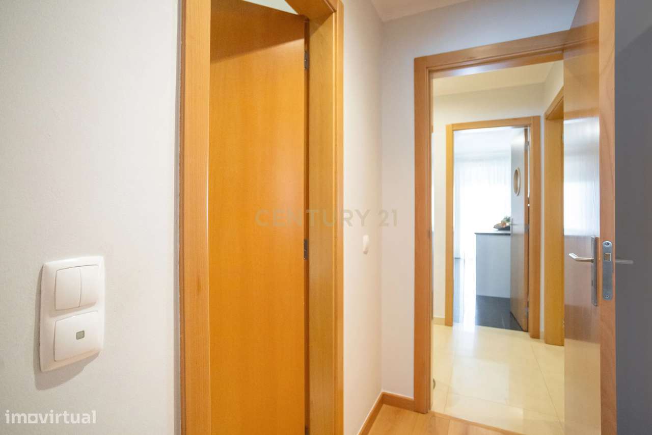 T2 c/parqueamento e arrecadação em Condomínio Privado - Alhos Vedros-16