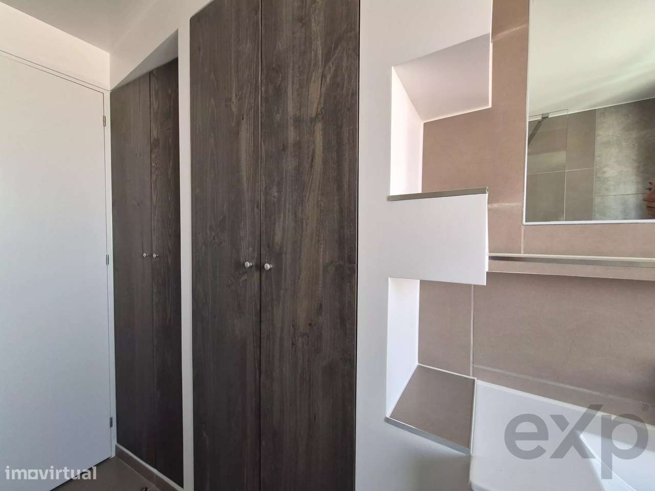 Casa nova, 2 quartos, amplo pátio, centro de Alvor-34