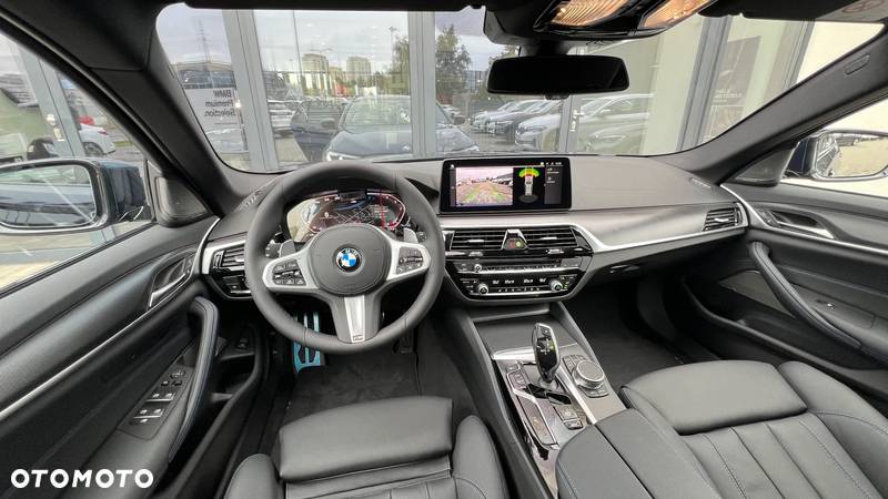 BMW Seria 5 520d xDrive mHEV M Sport sport - 19