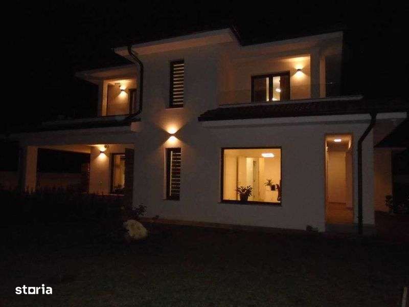 Vila de vanzare in Brasov, cartierul Stupini. - Imagine principală: 4/8