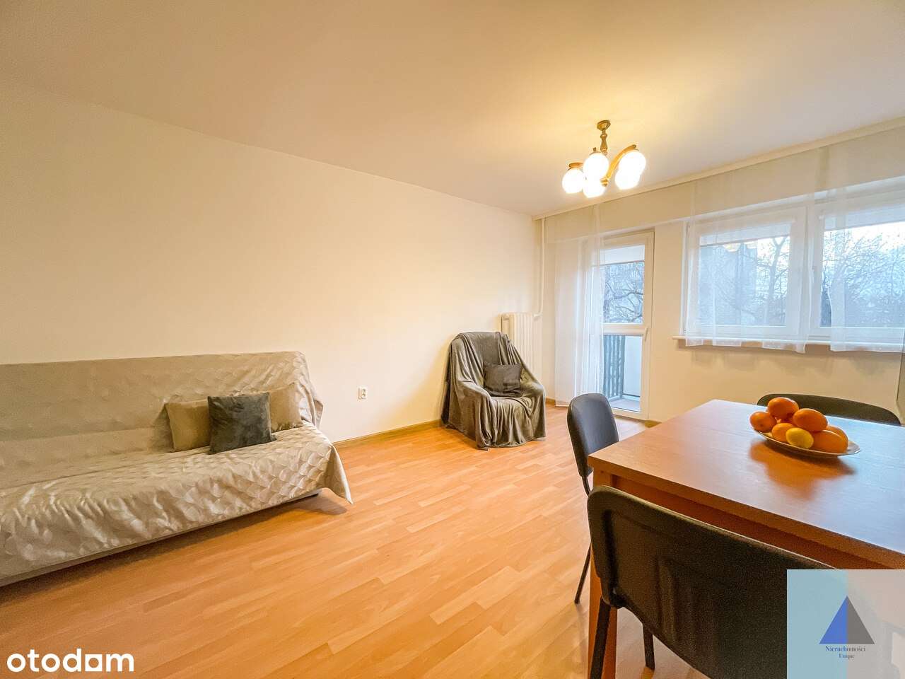 Zielona oaza przy metrze • 2 pokoje • po remoncie-0