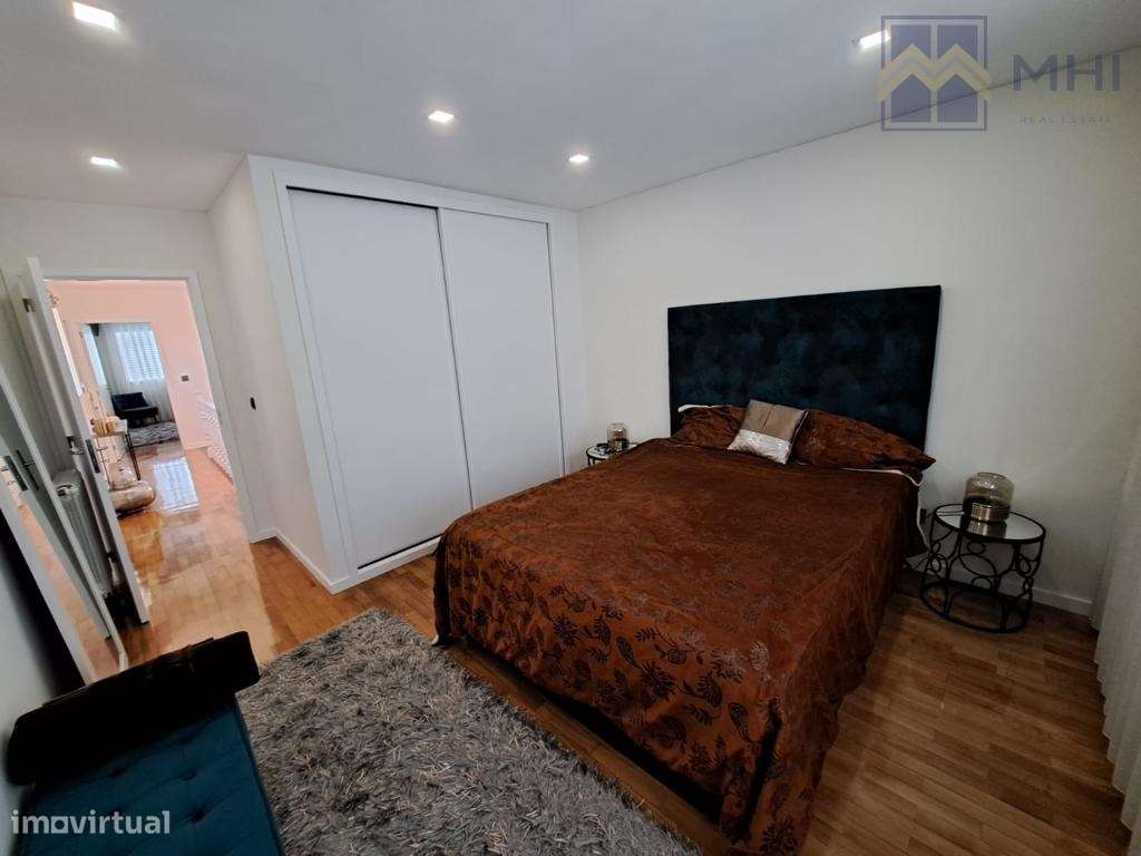 Propriedade com duas casas T2 na Madalena com piscina e a 700 m da ...-18