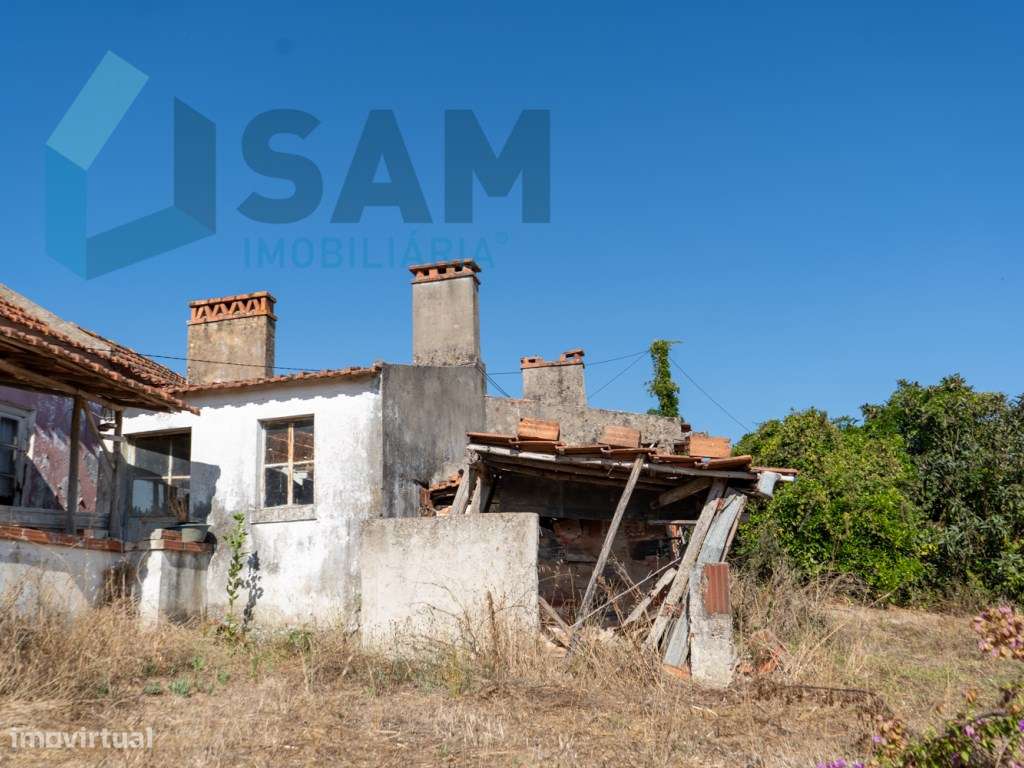 Moradia Térrea para Restauro | Terreno de malha urbana com 9.004 m²-29