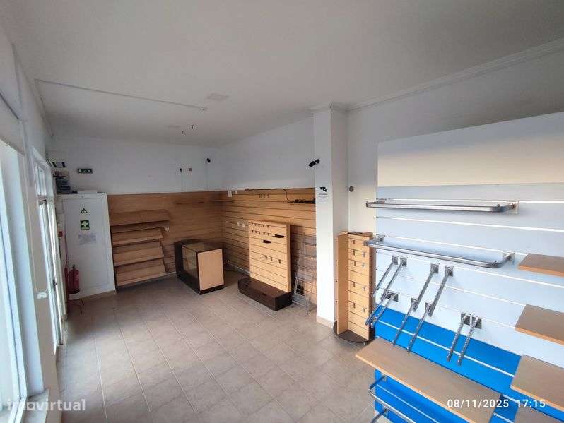 Escritório, Loja ou armazém para Alugar - Grande imagem: 5/9