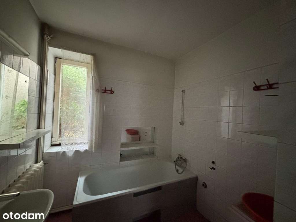 Dom z dużym ogrodem w otulinie lasu-5