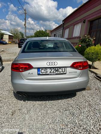 Audi A4 2.0 TDI B8 - 6