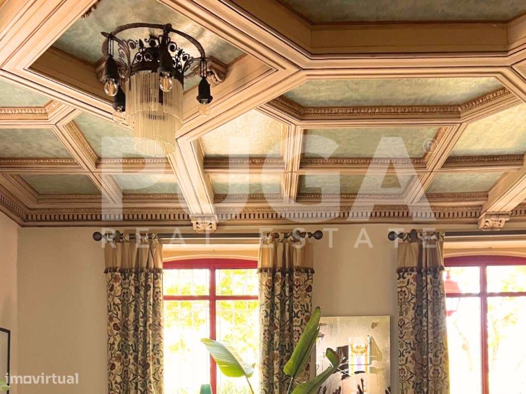 Palacete Centenário T5 em Miramar | Identidade Histórica e Proximid...-12
